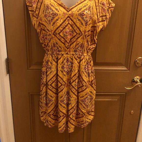 Patterned dress - Picture 4 of 5